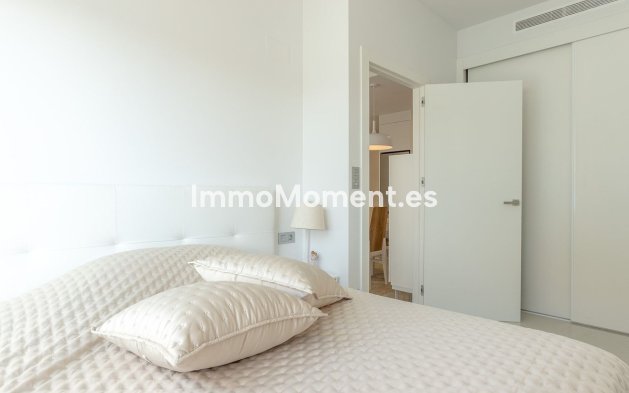 Resale - Apartment - Torrevieja - Torrevieja Centro