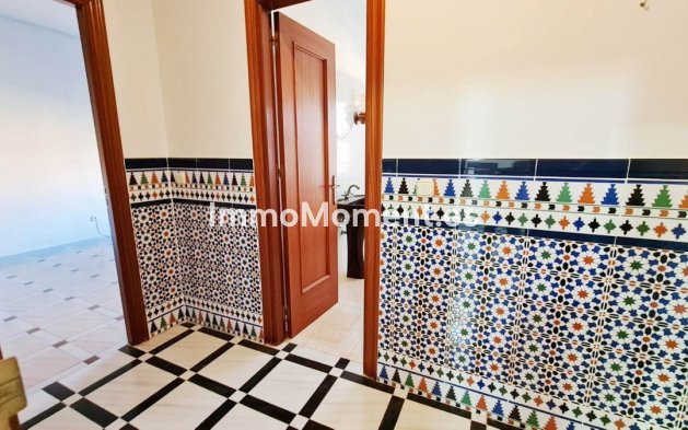Wiederverkauf - Freistehende Villa - Benalmadena - Benalmadena Centro