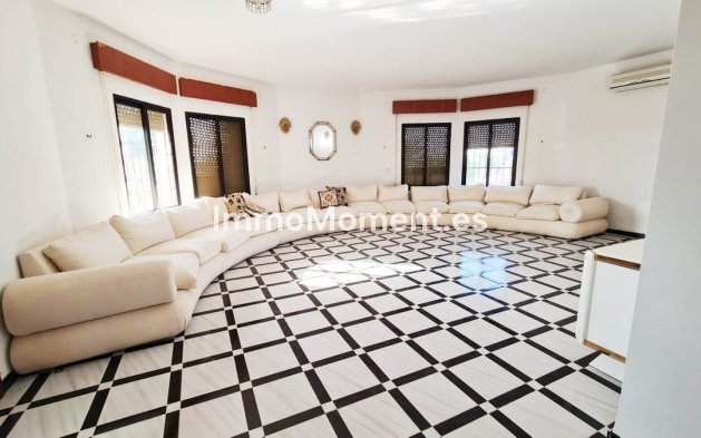 Wiederverkauf - Freistehende Villa - Benalmadena - Benalmadena Centro