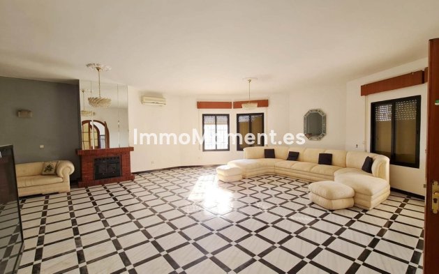 Wiederverkauf - Freistehende Villa - Benalmadena - Benalmadena Centro