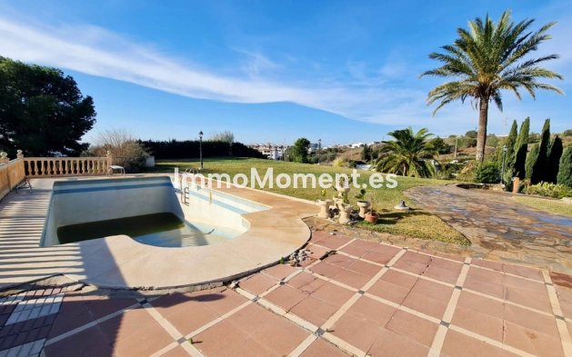 Wiederverkauf - Freistehende Villa - Benalmadena - Benalmadena Centro