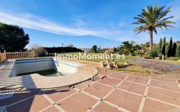 Wiederverkauf - Freistehende Villa - Benalmadena - Benalmadena Centro