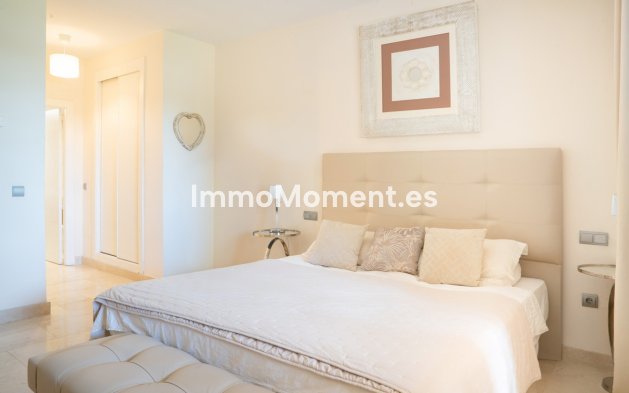 Resale - Apartment - Benahavís - Benahavís Centro