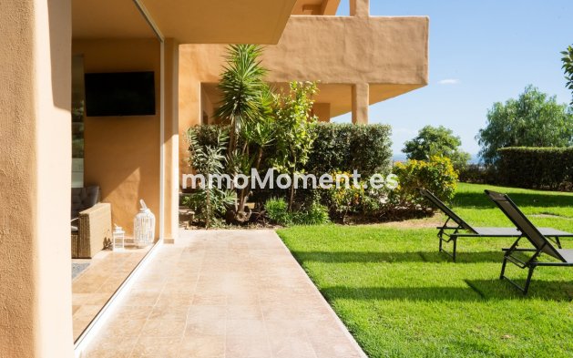 Resale - Apartment - Benahavís - Benahavís Centro