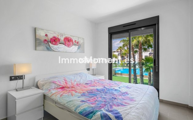 Resale - Apartment - Orihuela - Cabo roig - La Zenia