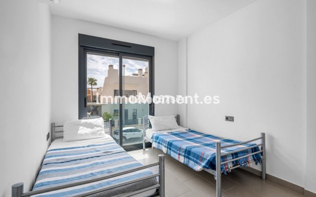 Resale - Apartment - Orihuela - Cabo roig - La Zenia
