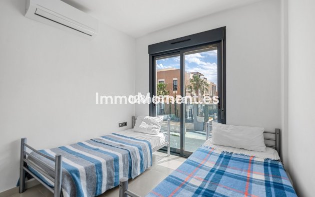 Resale - Apartment - Orihuela - Cabo roig - La Zenia