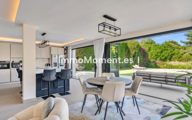 Resale - Detached villa - Marbella - Guadalmina Alta