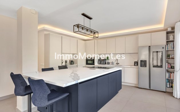 Resale - Detached villa - Marbella - Guadalmina Alta