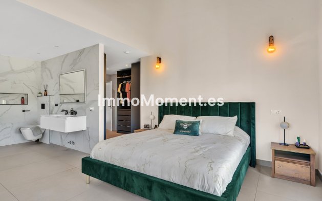 Resale - Detached villa - Marbella - Guadalmina Alta