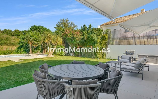 Resale - Detached villa - Marbella - Guadalmina Alta