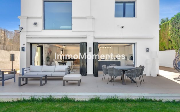 Resale - Detached villa - Marbella - Guadalmina Alta