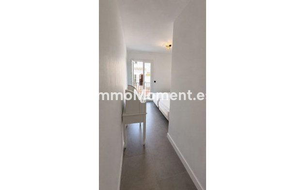 Bestaande woning - Appartement - Estepona  - Atalaya