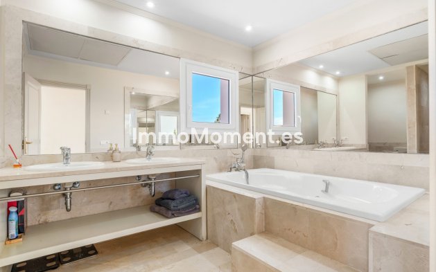 Resale - Detached villa - Manilva