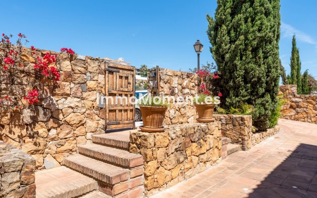 Resale - Detached villa - Manilva