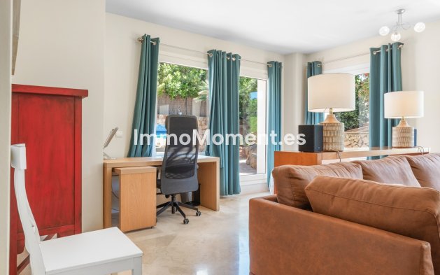 Resale - Detached villa - Manilva