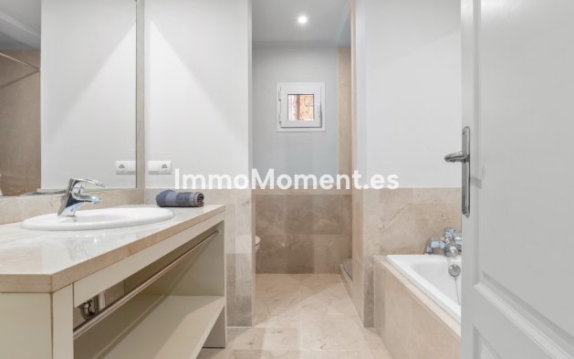 Resale - Detached villa - Manilva