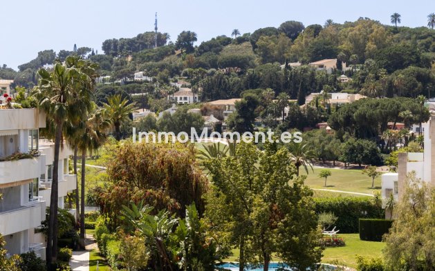 Resale - Apartment - Marbella - Nueva Andalucía