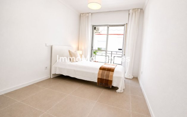 Revente - Appartement - Estepona  - Estepona Centro