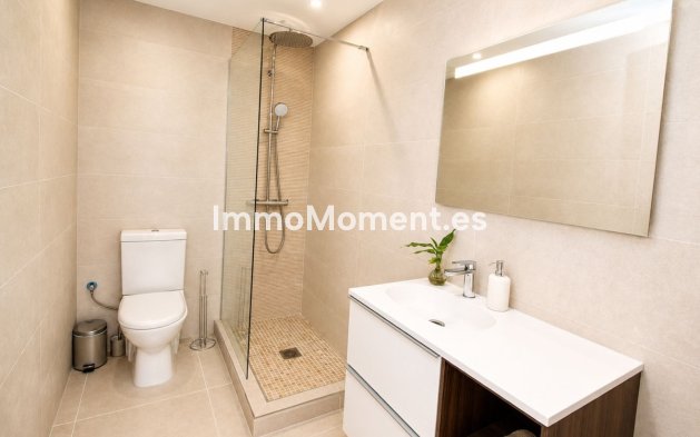 Revente - Appartement - Estepona  - Estepona Centro