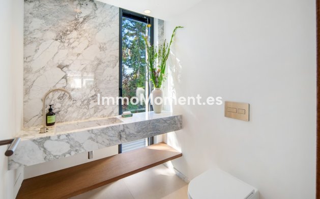 Resale - Detached villa - Marbella - Nueva Andalucía