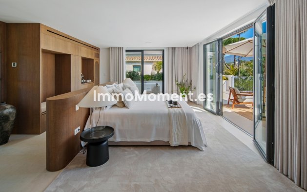 Resale - Detached villa - Marbella - Nueva Andalucía