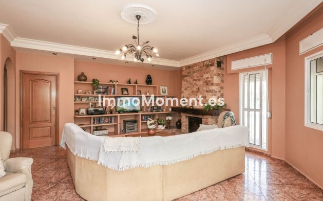 Resale - Detached villa - Inland  - Monda