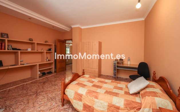 Resale - Detached villa - Inland  - Monda