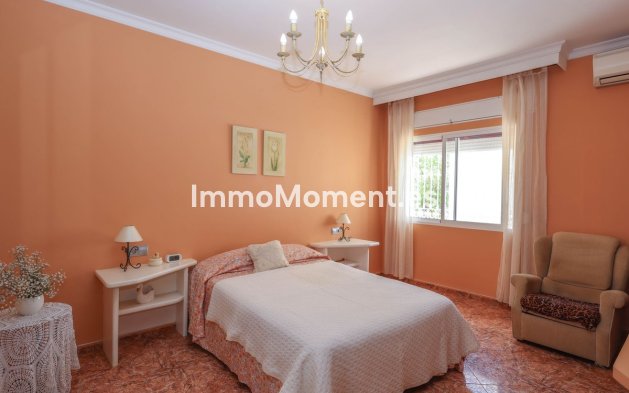 Resale - Detached villa - Inland  - Monda
