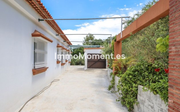 Resale - Detached villa - Inland  - Monda