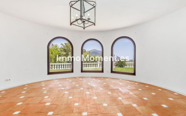 Resale - Detached villa - Inland  - Coín