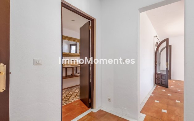 Resale - Detached villa - Inland  - Coín