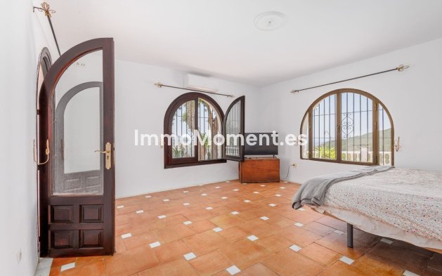 Resale - Detached villa - Inland  - Coín