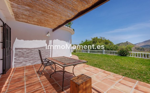 Resale - Detached villa - Inland  - Coín