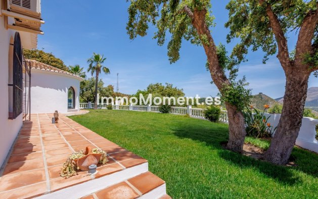 Resale - Detached villa - Inland  - Coín
