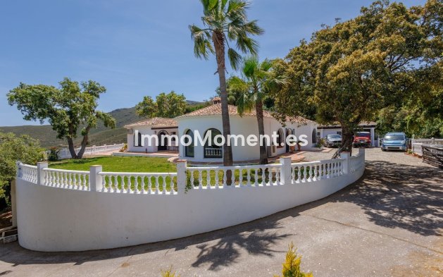 Resale - Detached villa - Inland  - Coín