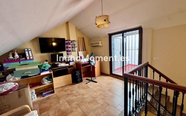 Resale - Detached villa - Benalmadena - Benalmadena Pueblo