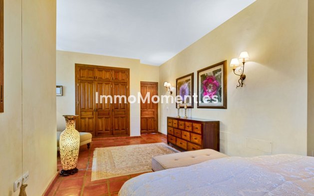 Reventa - Casa de campo - Interior  - Coín