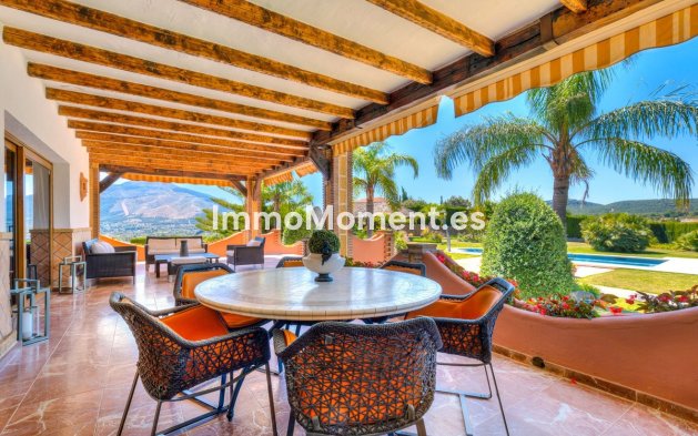 Reventa - Casa de campo - Interior  - Coín