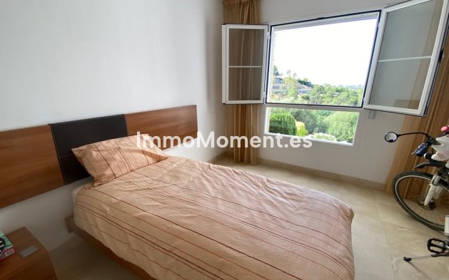 Resale - Apartment - Benahavís - Los Arqueros