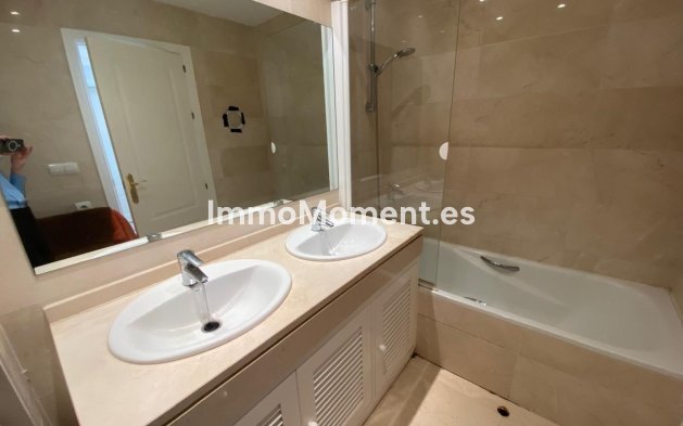 Resale - Apartment - Benahavís - Los Arqueros