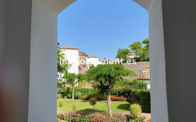 Resale - Apartment - Benahavís - Los Arqueros