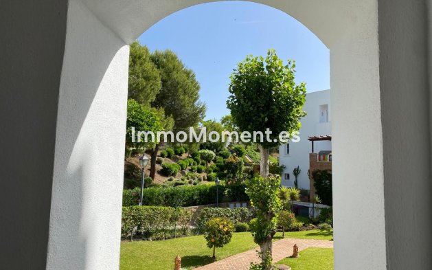 Resale - Apartment - Benahavís - Los Arqueros