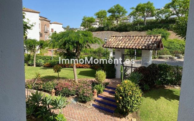 Resale - Apartment - Benahavís - Los Arqueros