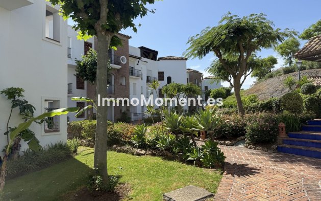 Resale - Apartment - Benahavís - Los Arqueros