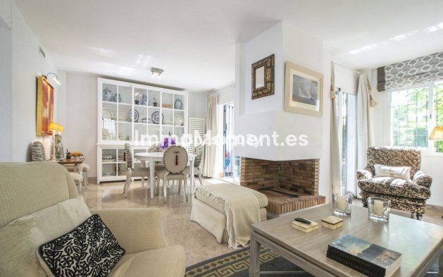 Resale - Detached villa - Marbella - Nueva Andalucía