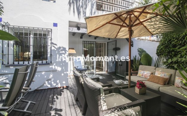 Resale - Detached villa - Marbella - Nueva Andalucía