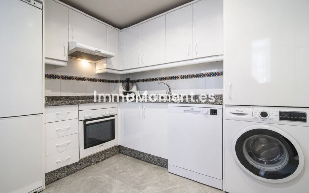 Resale - Detached villa - Marbella - Nueva Andalucía