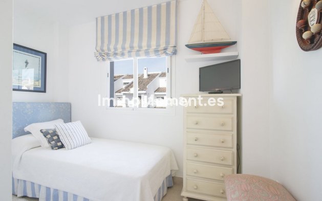 Resale - Detached villa - Marbella - Nueva Andalucía