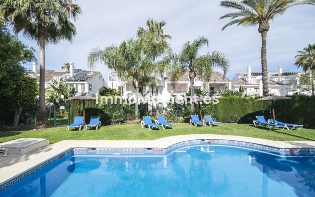 Resale - Detached villa - Marbella - Nueva Andalucía